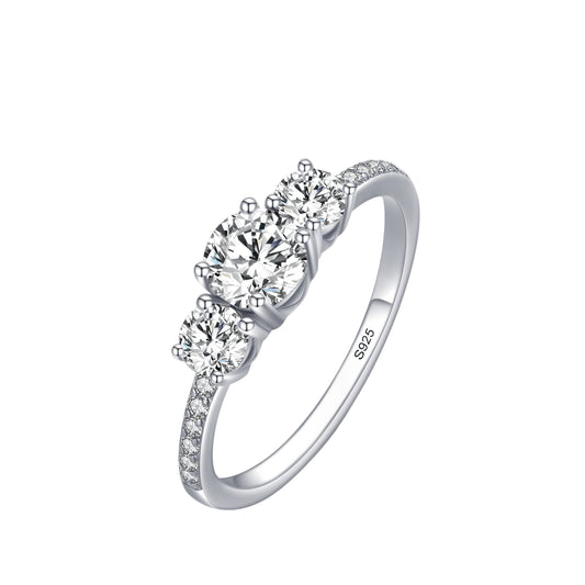 Anel Em Prata Nêmesis Três Zircônias Cravejado