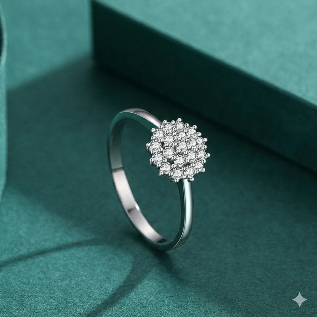 Anel de Prata Flor Pedra Cravejada